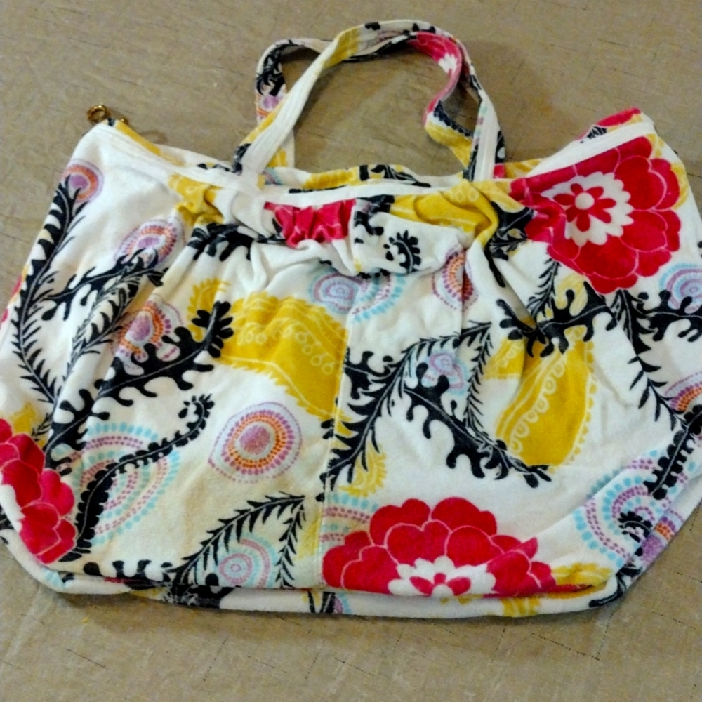 Very large beach bag